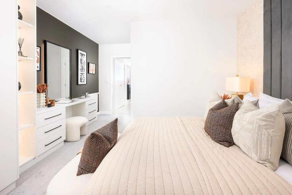 Lux 3bdr Riverside Duplex Mansionette By Lcy & Excel I 20mins To * Londra