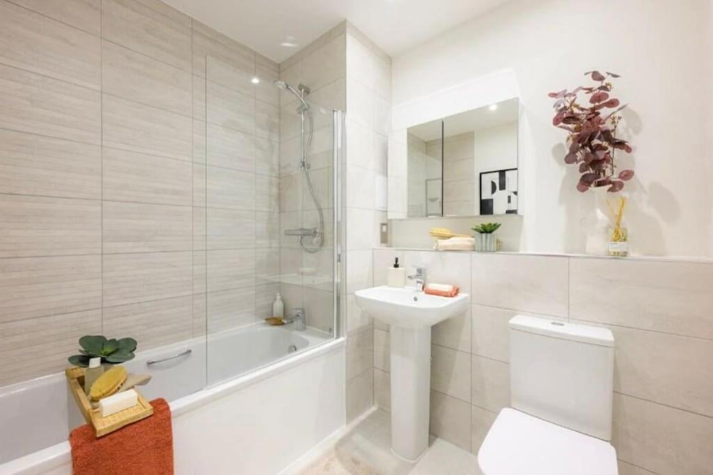 Lux 3bdr Riverside Duplex Mansionette By Lcy & Excel I 20mins To Appartamento *