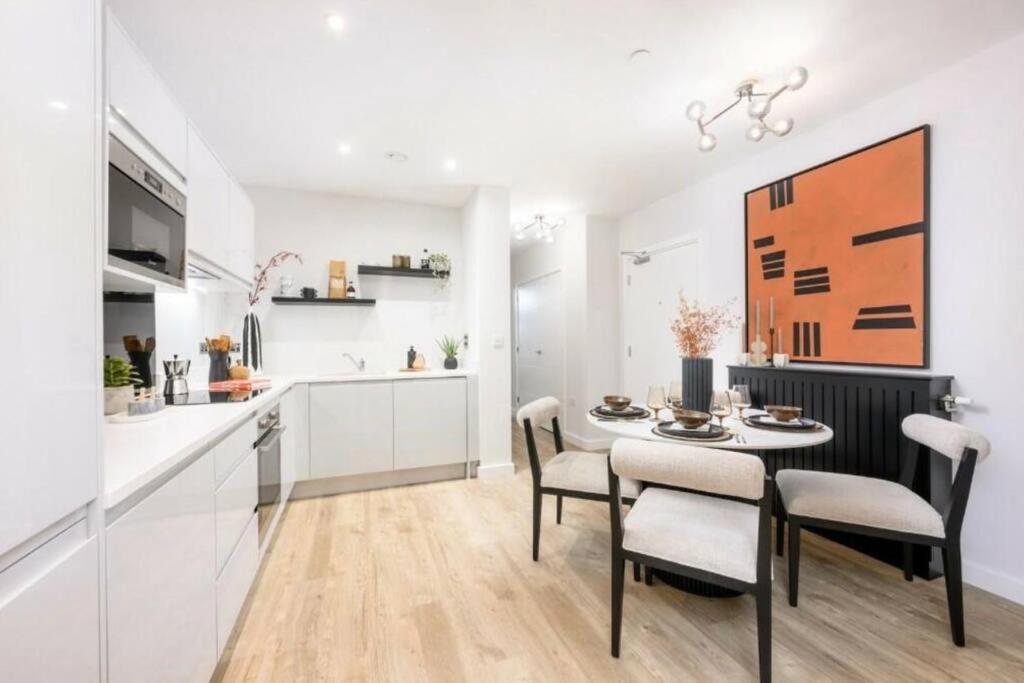 Lux 3bdr Riverside Duplex Mansionette By Lcy & Excel I 20mins To